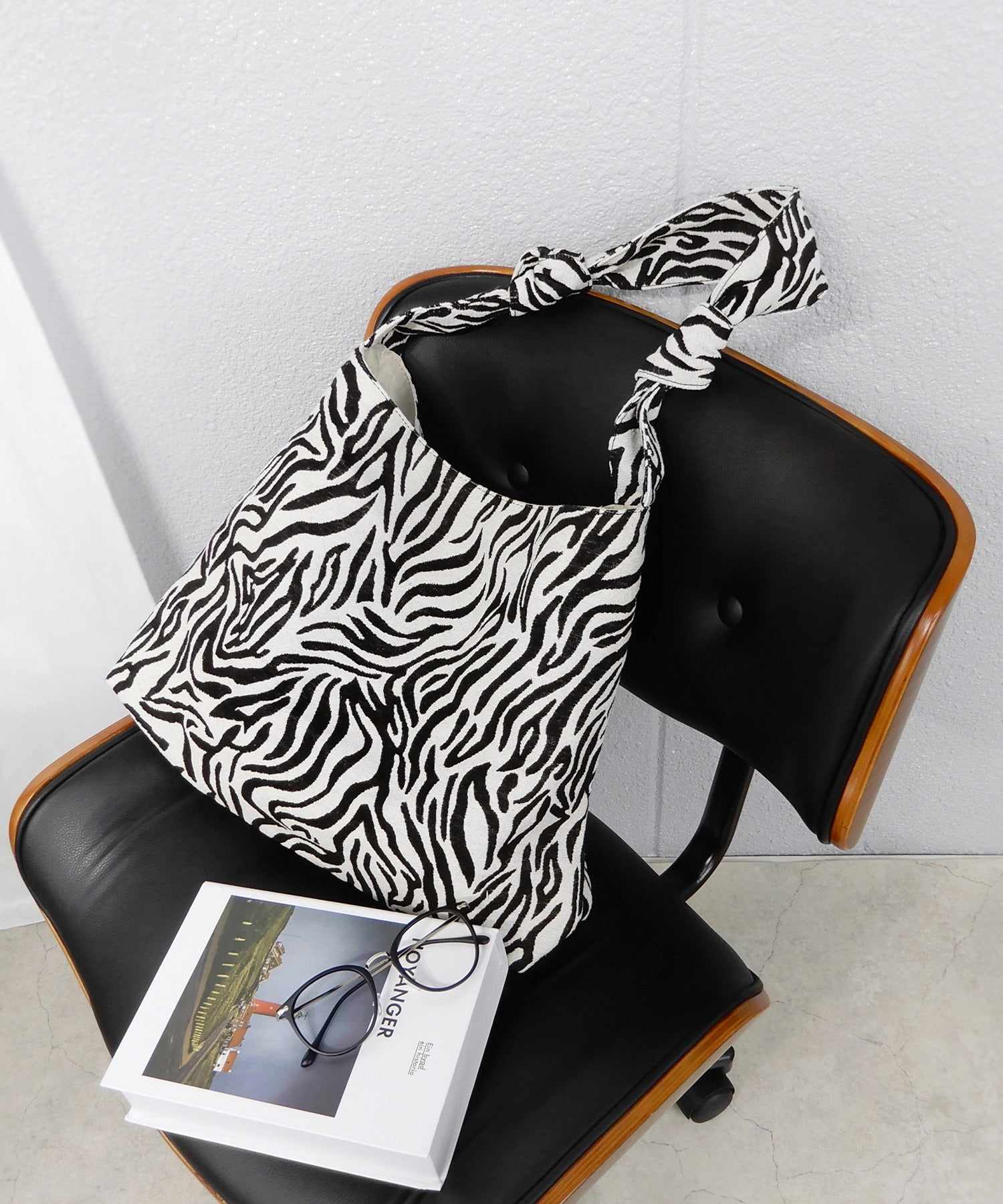 ミニア minia キャンバストート,ゼブラ