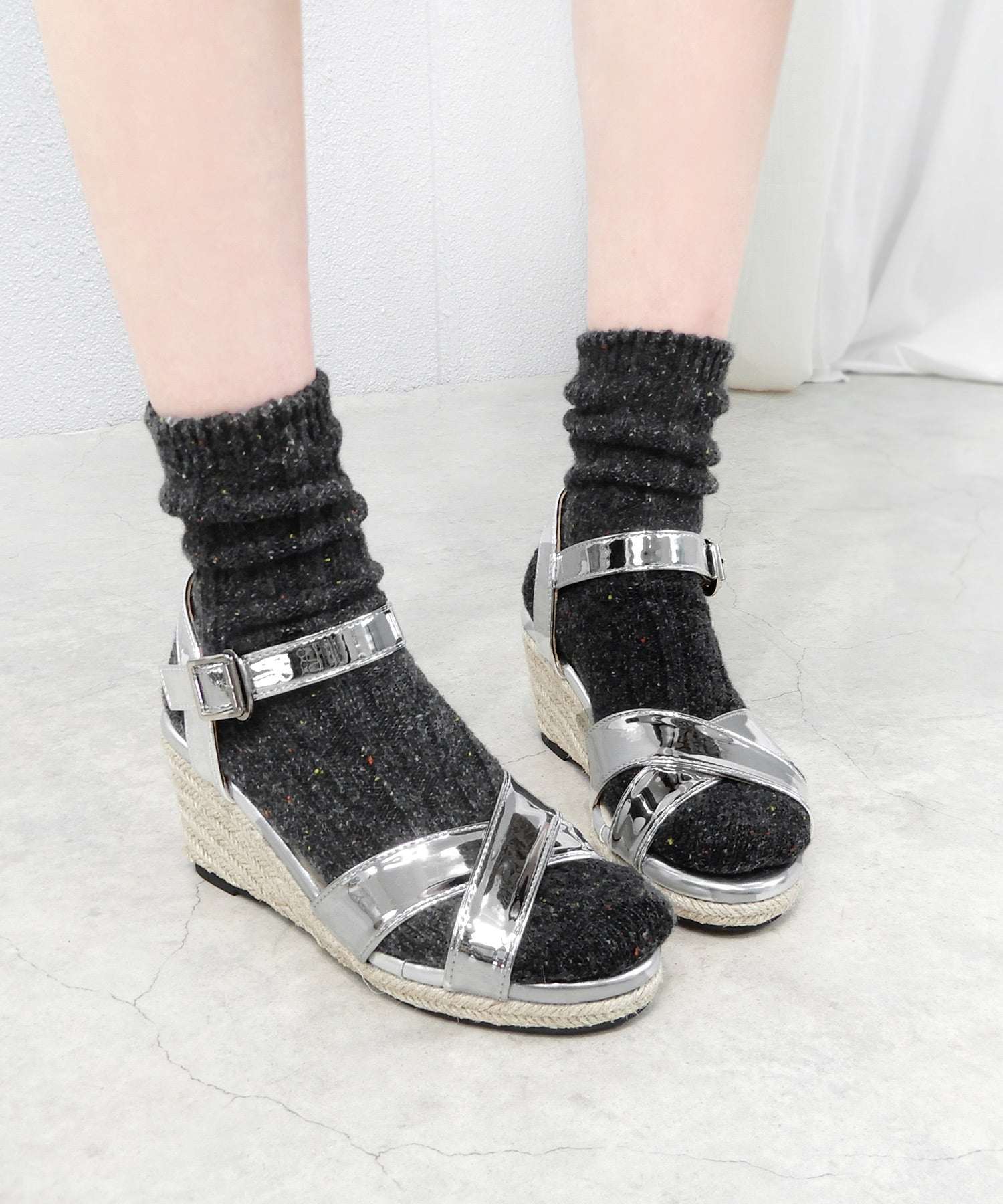 ミニア minia ジュートウェッジクロスサンダル