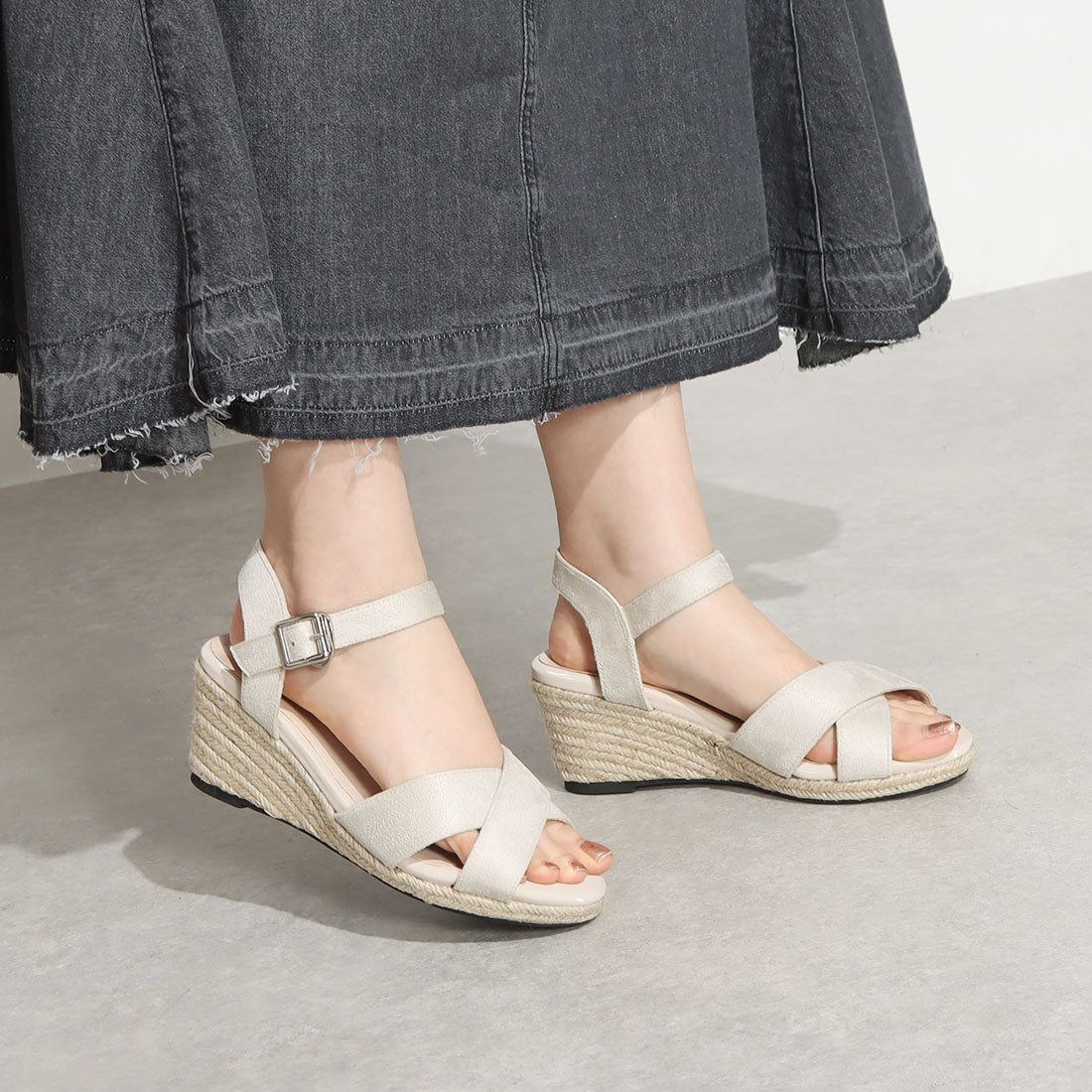 ミニア minia ジュートウェッジクロスサンダル