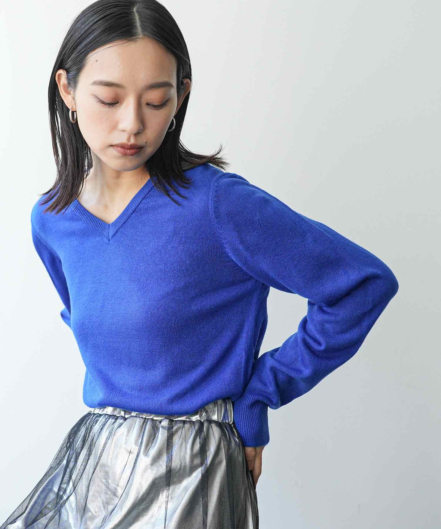 mili an deni Cashmere touch V-neck knit sweater