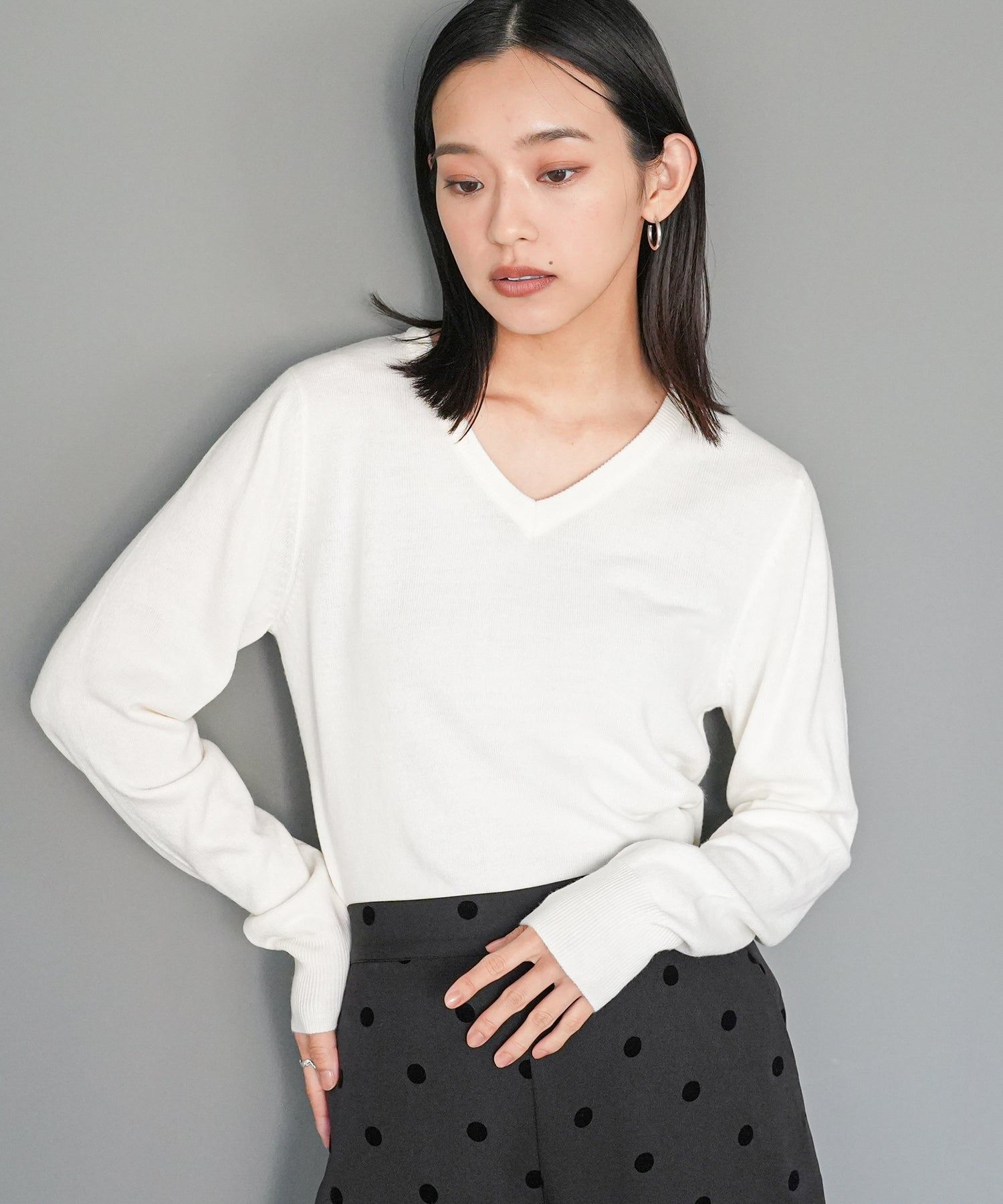 mili an deni Cashmere touch V-neck knit sweater