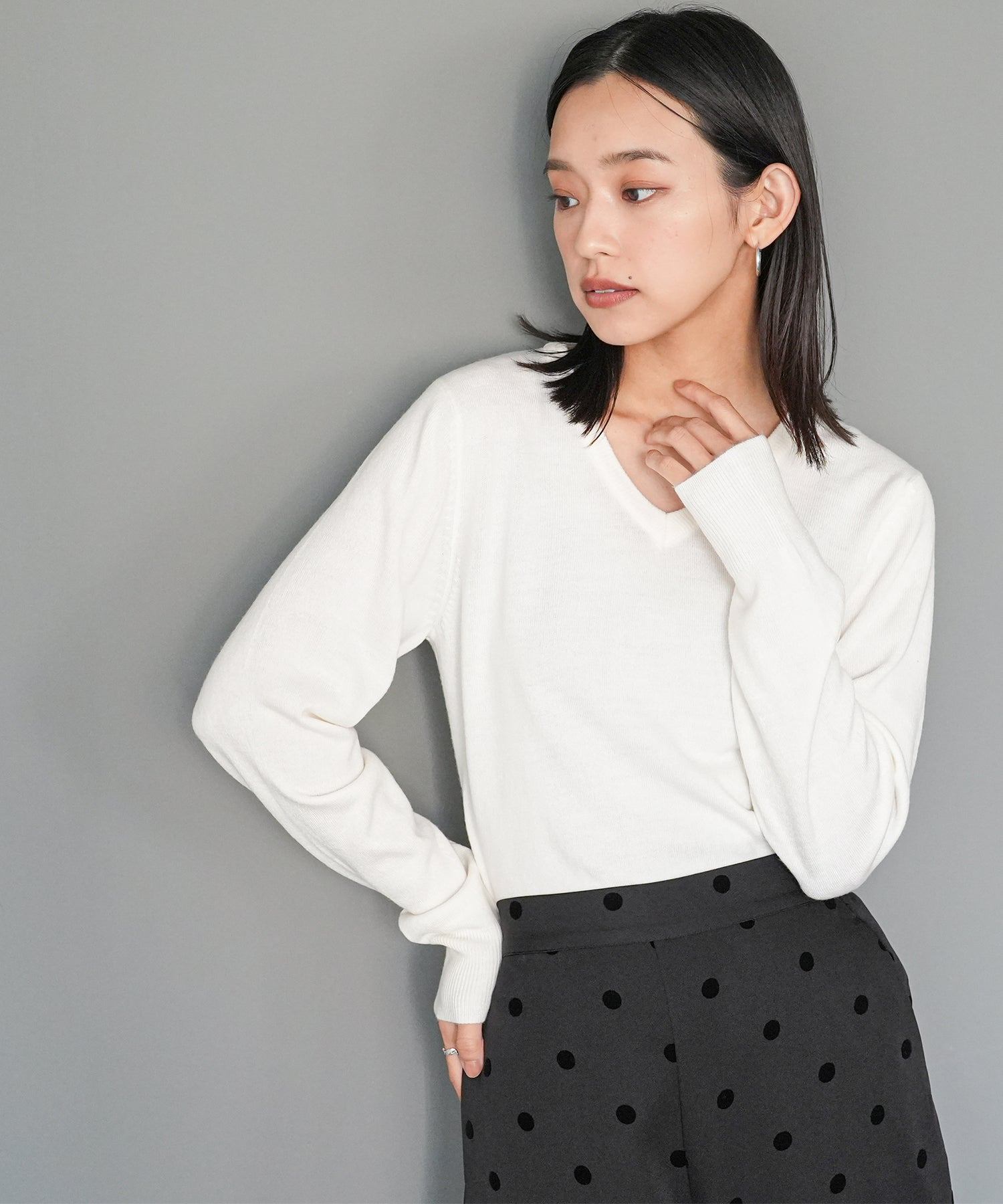 mili an deni Cashmere touch V-neck knit sweater