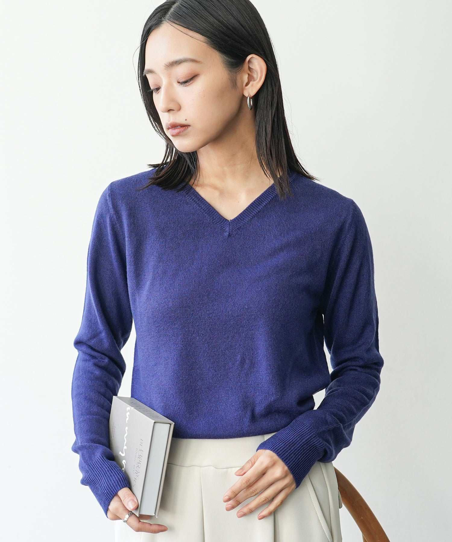 mili an deni Cashmere touch V-neck knit sweater