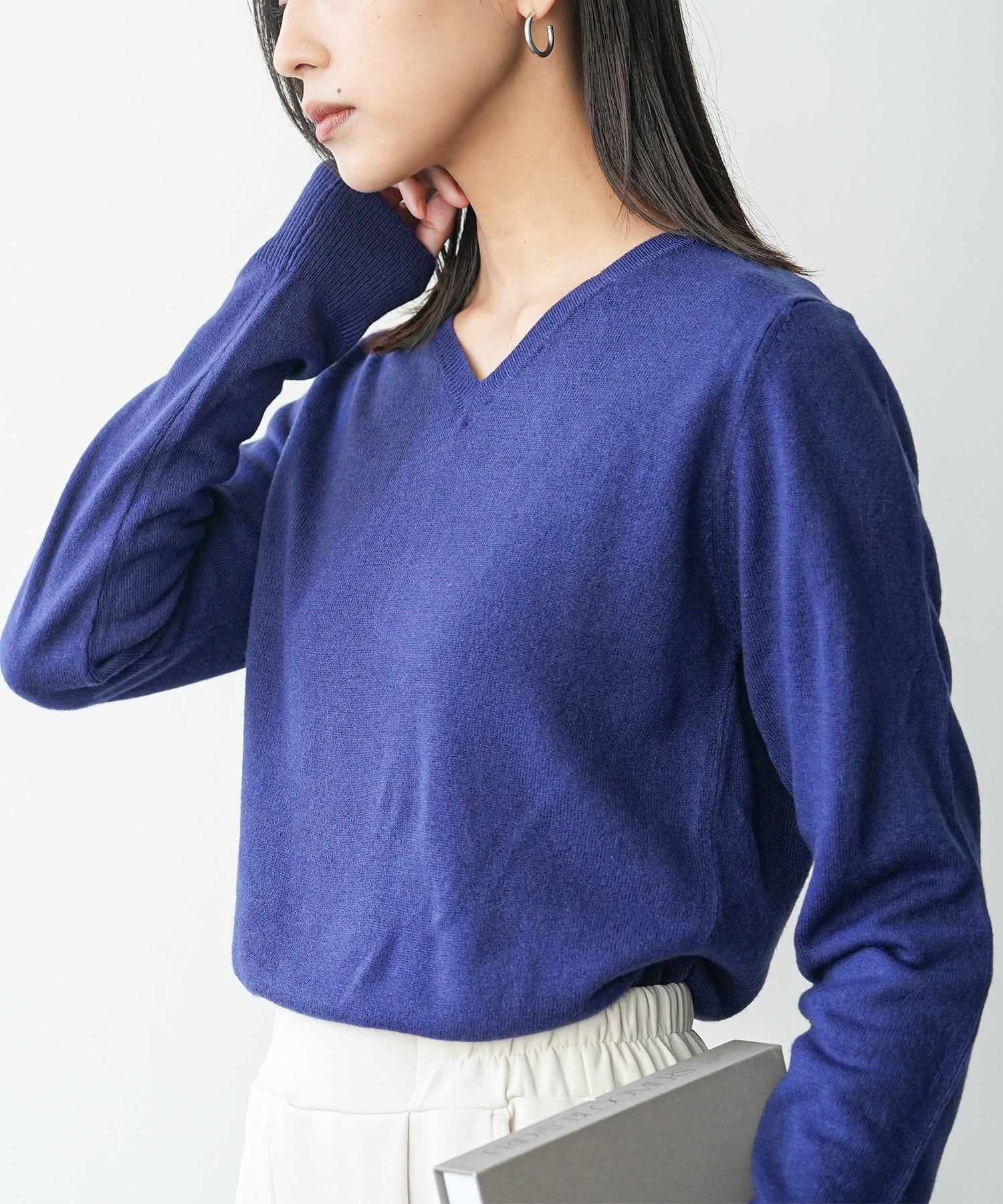mili an deni Cashmere touch V-neck knit sweater
