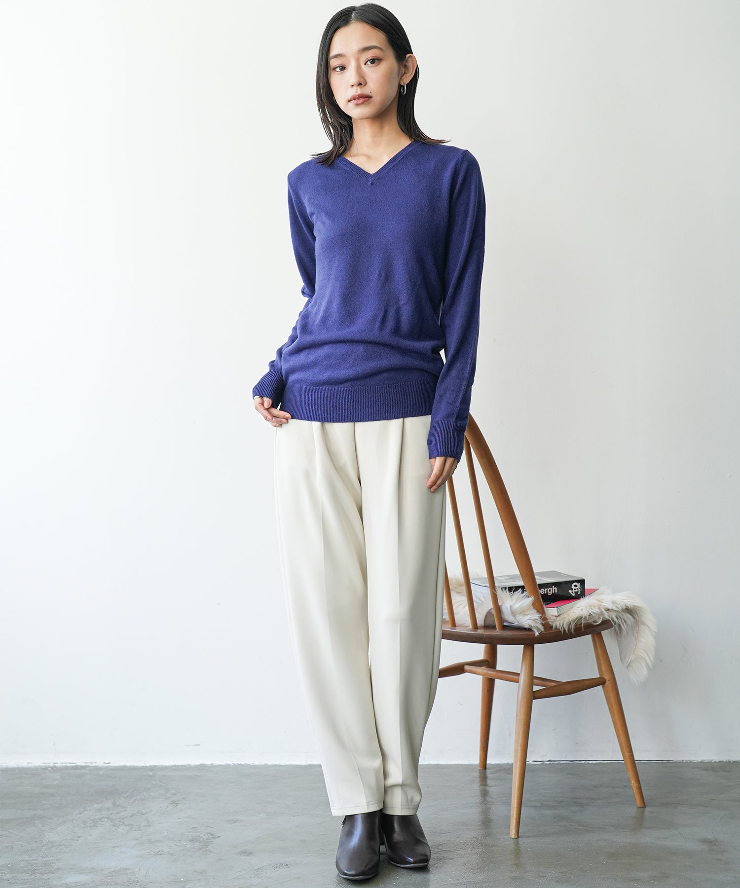 mili an deni Cashmere touch V-neck knit sweater