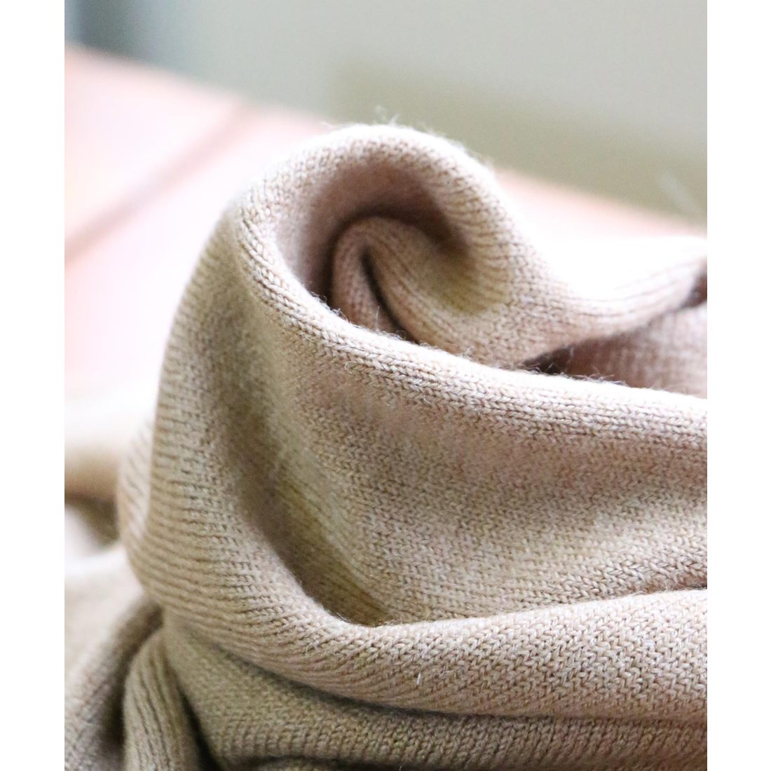 mili an deni Cashmere touch V-neck knit sweater