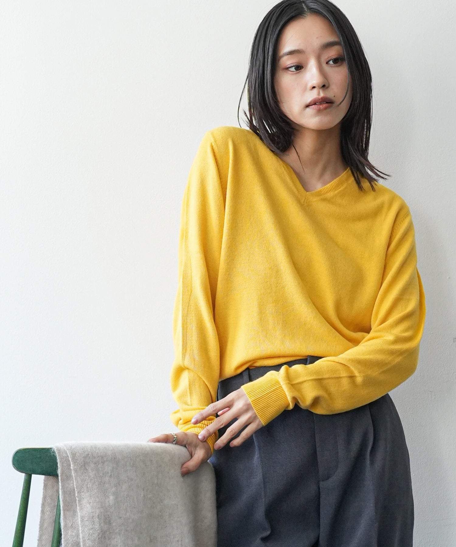 mili an deni Cashmere touch V-neck knit sweater