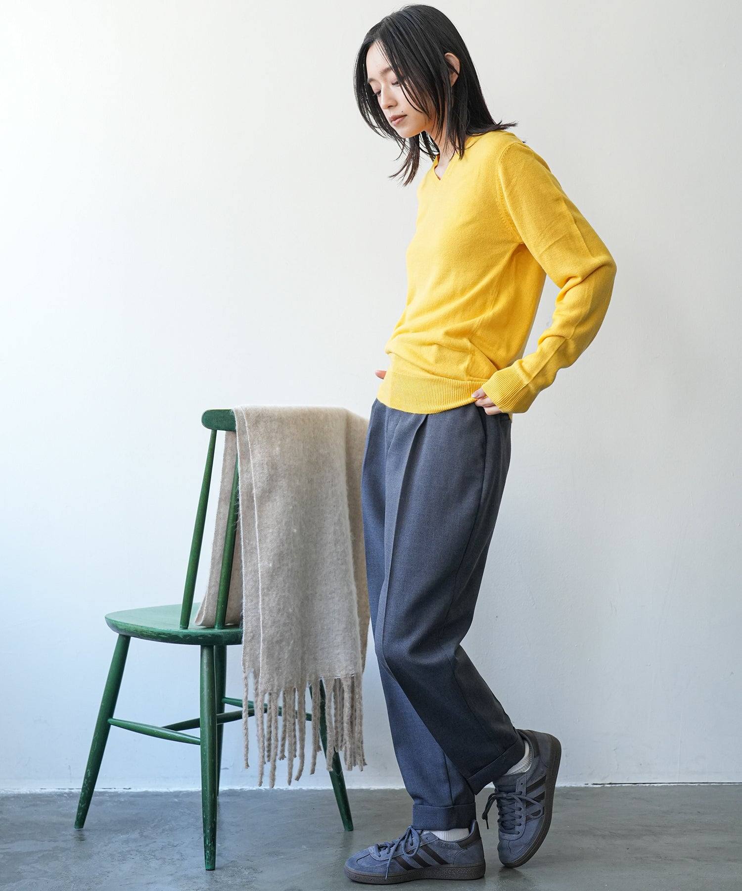 mili an deni Cashmere touch V-neck knit sweater