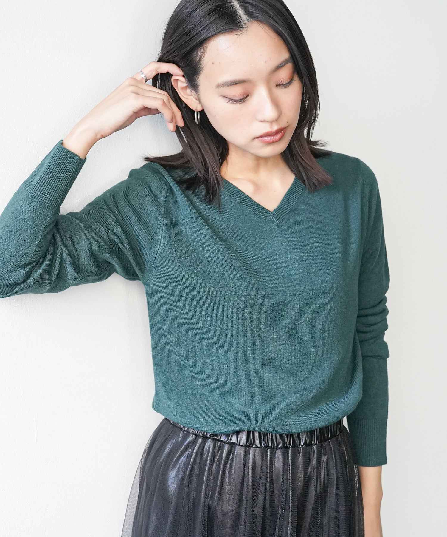 mili an deni Cashmere touch V-neck knit sweater