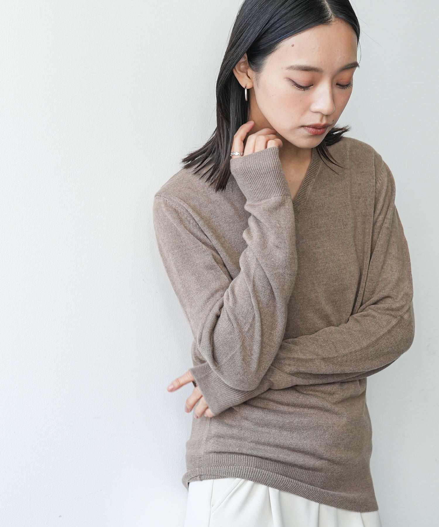 mili an deni Cashmere touch V-neck knit sweater