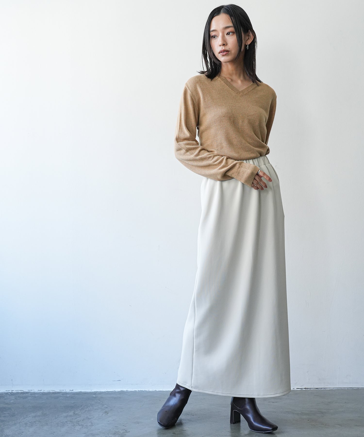 mili an deni Cashmere touch V-neck knit sweater