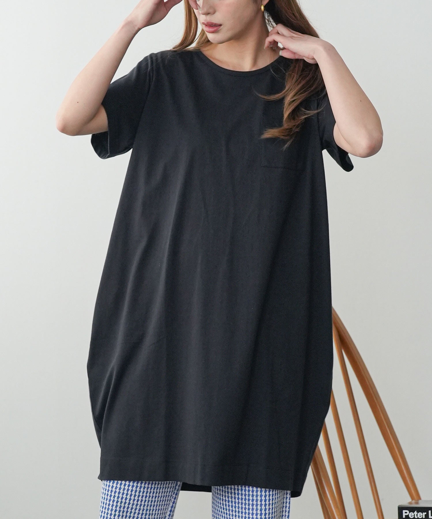 Milandeneni Mili and deni與一個