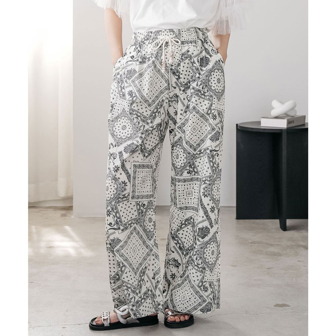 ミリアンデニ mili an deni バンダナ柄イージーワイドパンツ (OW) OW