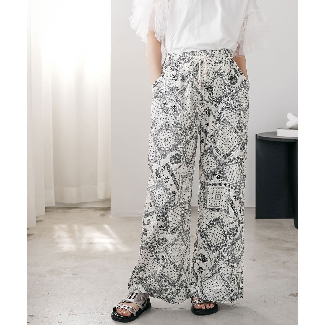 ミリアンデニ mili an deni バンダナ柄イージーワイドパンツ (OW) OW