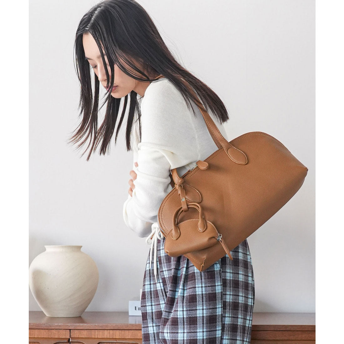 ミリアンデニ mili an deni バッグチャーム付きロングハンドルバッグ (BRW) BRW