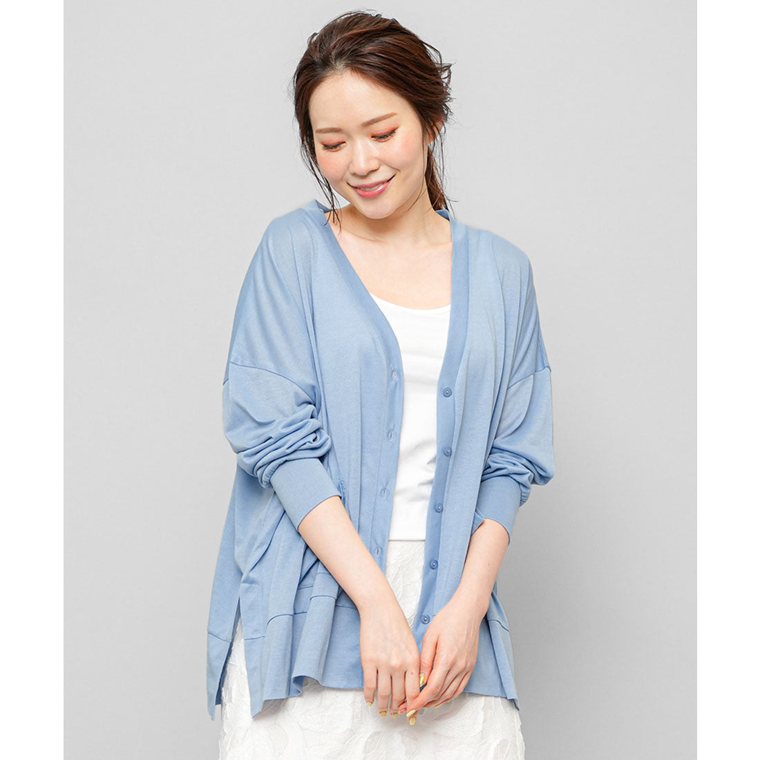 ミリアンデニ mili an deni UVサイドスリットVネックカーディガン