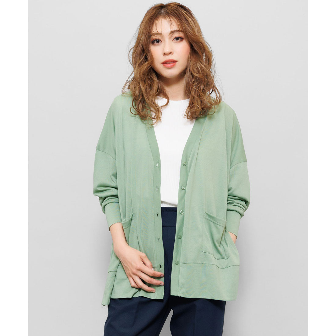 ミリアンデニ mili an deni UVサイドスリットVネックカーディガン