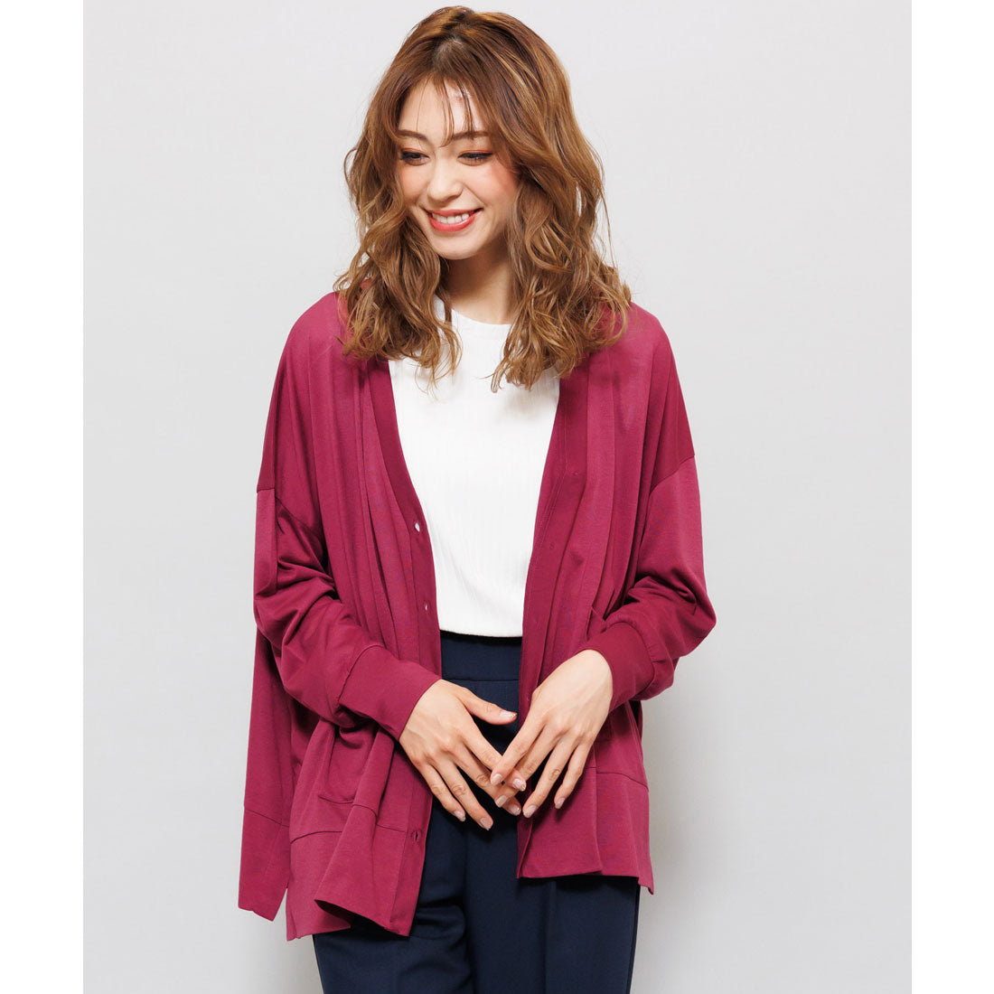 ミリアンデニ mili an deni UVサイドスリットVネックカーディガン