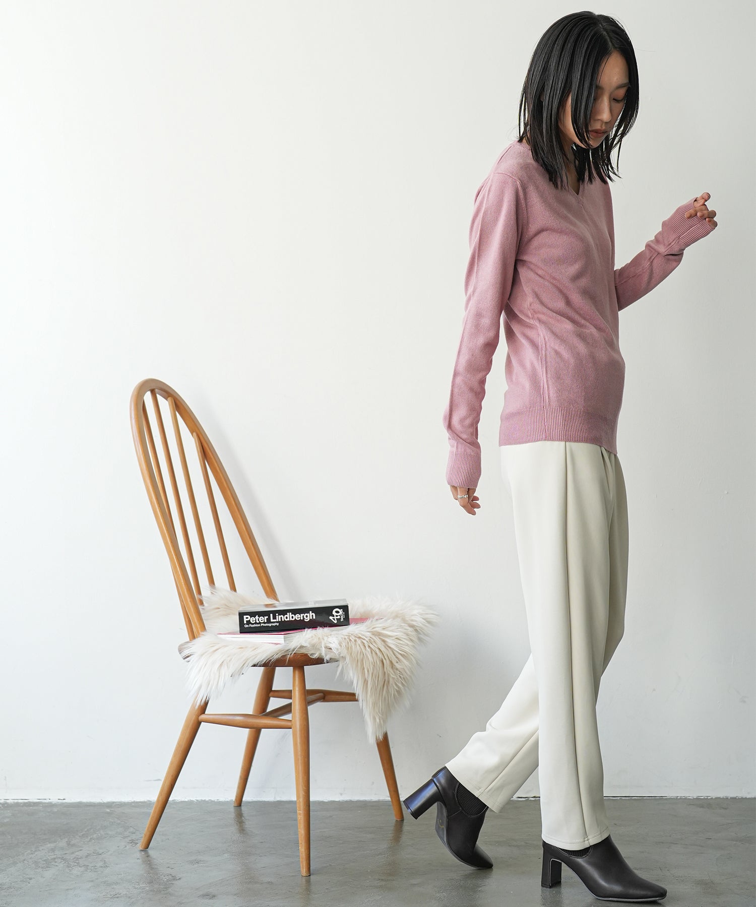 mili an deni Cashmere touch V-neck knit sweater