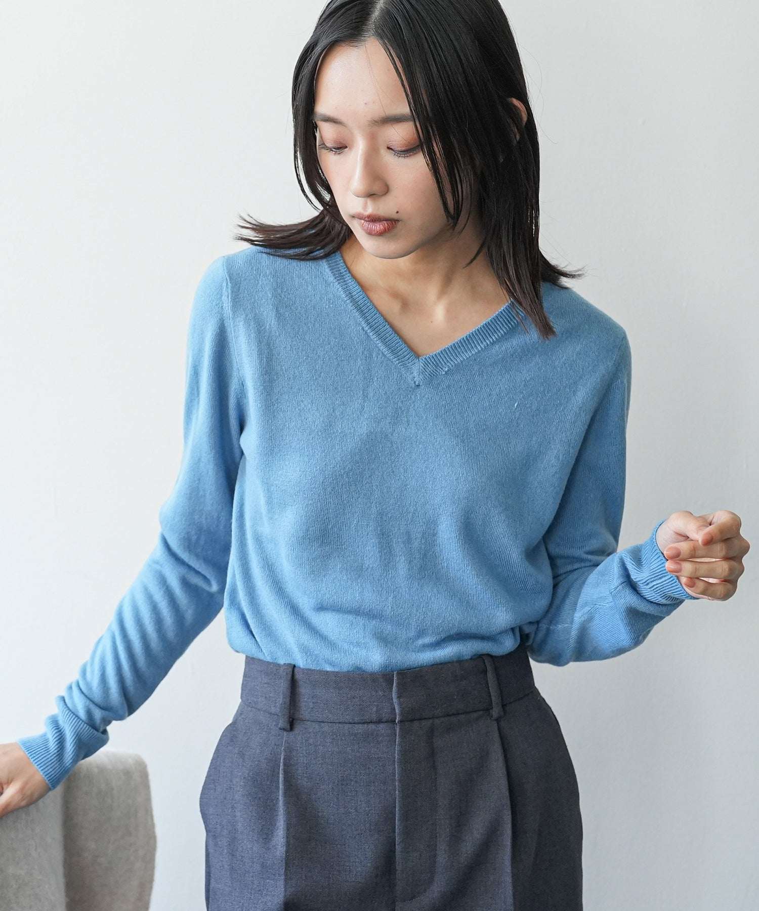 mili an deni Cashmere touch V-neck knit sweater