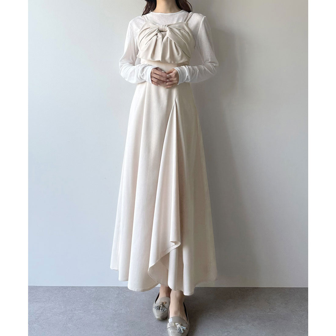 ミピアール mipiarl mipiarl フロントリボンラッフルキャミワンピース (クリーム) クリーム