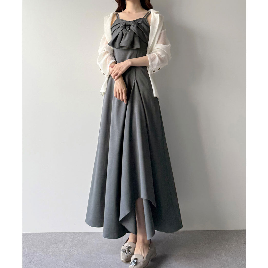 ミピアール mipiarl mipiarl フロントリボンラッフルキャミワンピース (チャコール) チャコール