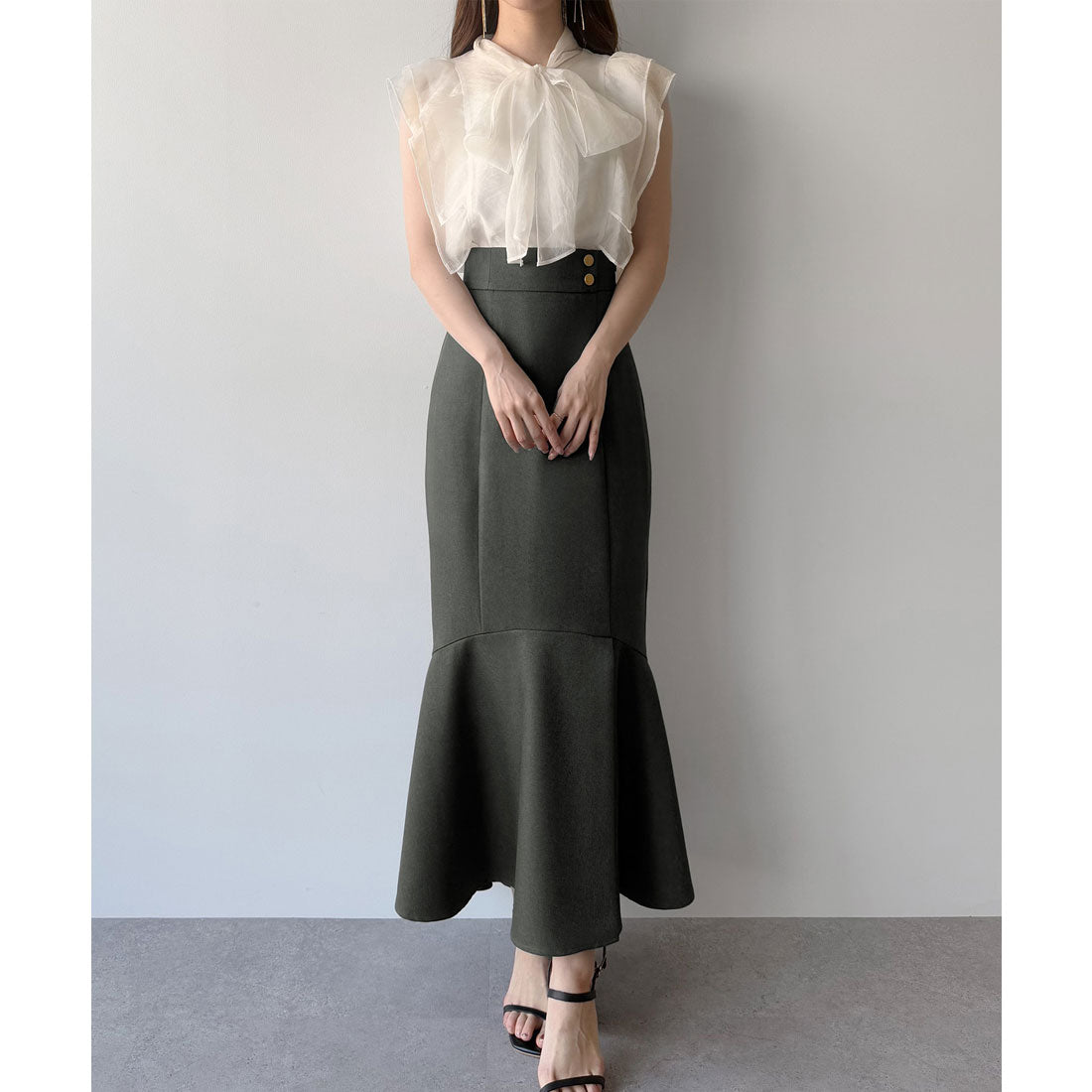 ミピアール mipiarl mipiarl 前スリットゴールドボタンマーメイドスカート (チャコール) チャコール