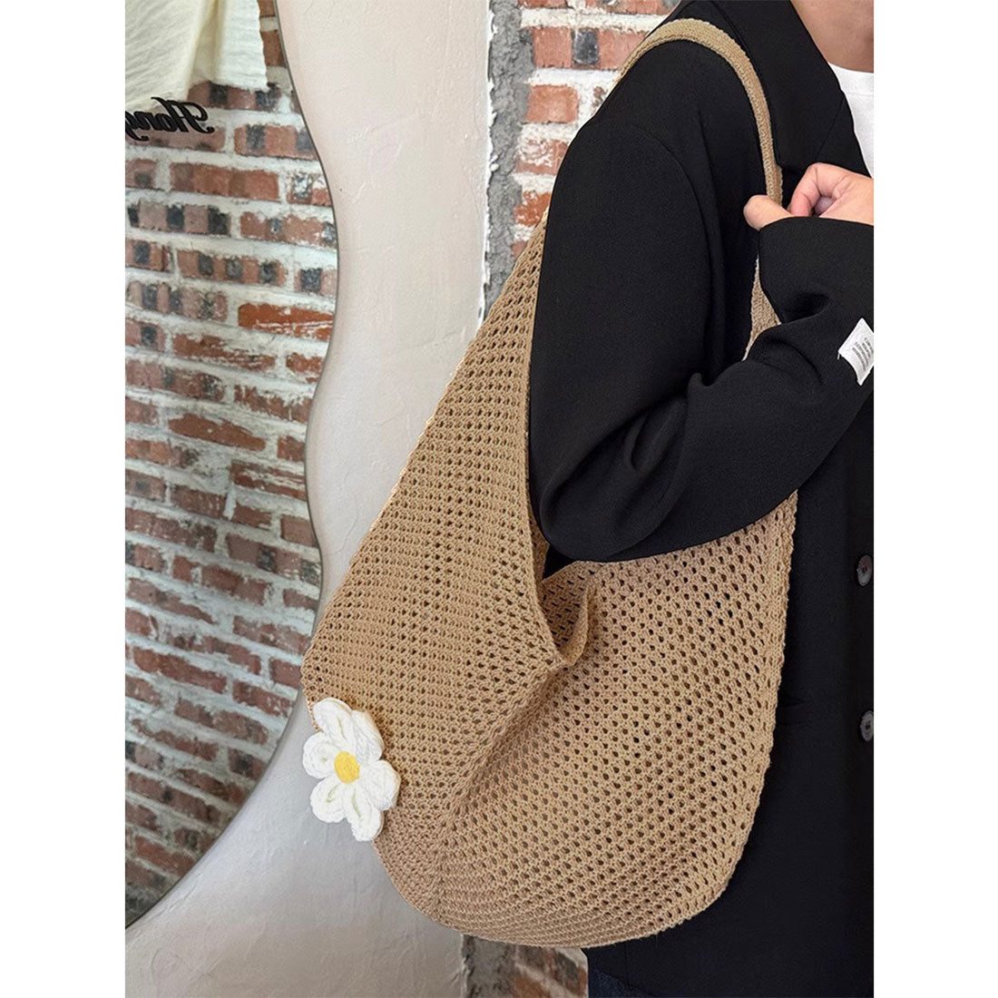 ミニミニストア miniministore トートバッグ花モチーフ付き編みバッグ軽量 (レッド) レッド