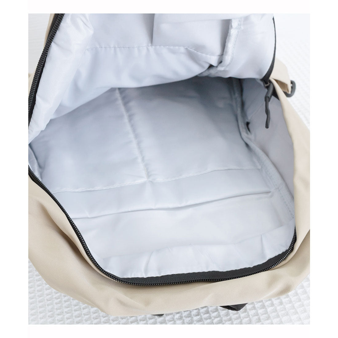 ミニミニストア miniministore リュックサック ユニセックス 大容量A4 (アイボリー) アイボリー