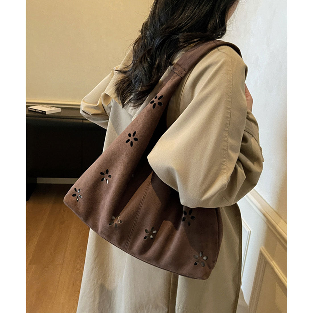 ミニミニストア miniministore 花柄カットスエード調トートバッグポーチ付 (ベージュ) ベージュ