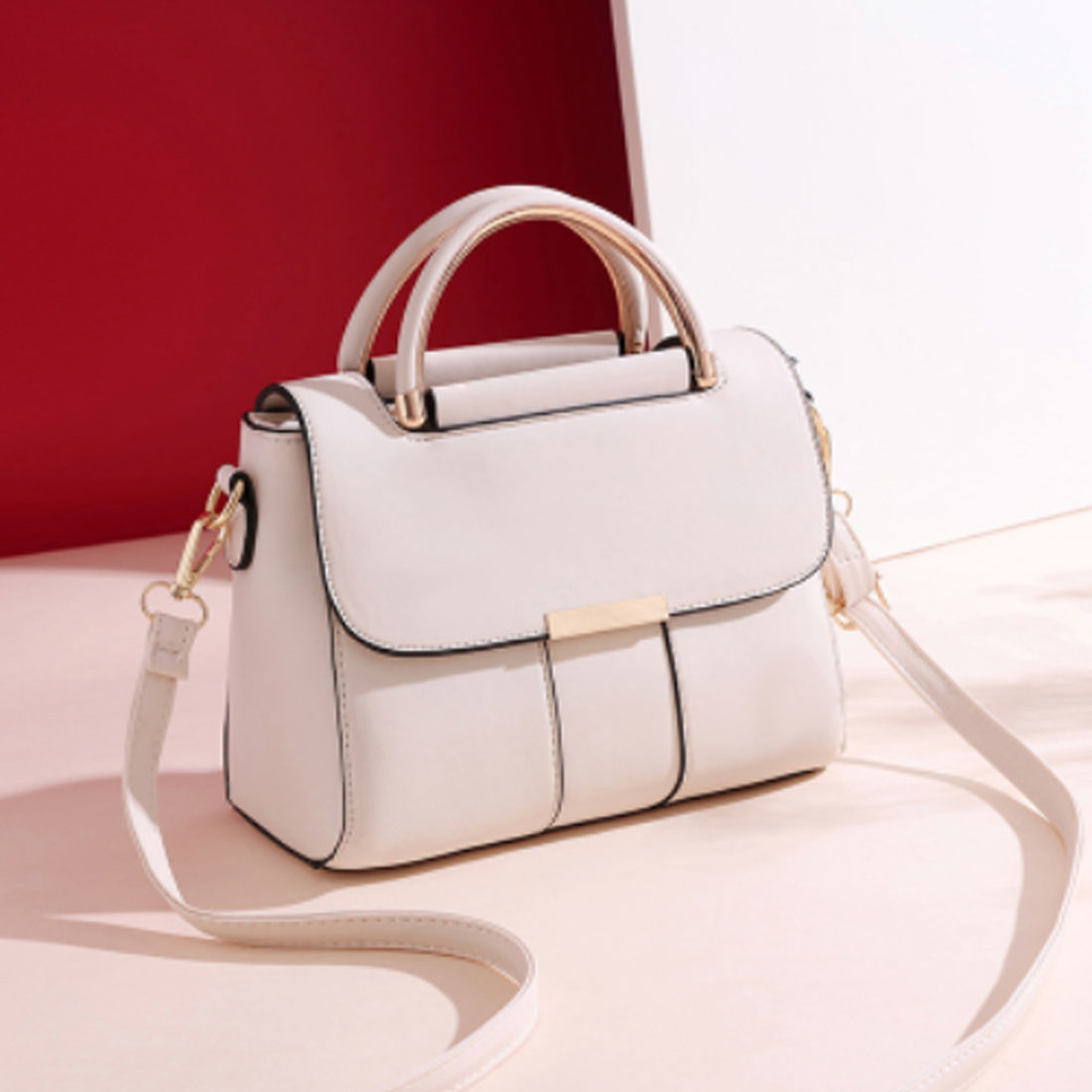 ショルダーバッグ レディース 斜めがけ アイボリー