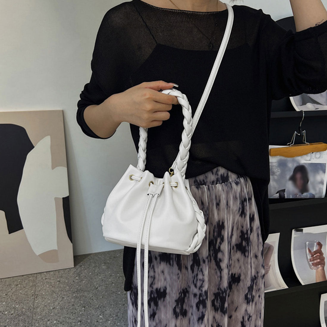 ショルダーバッグ レディース 巾着バック,ホワイト