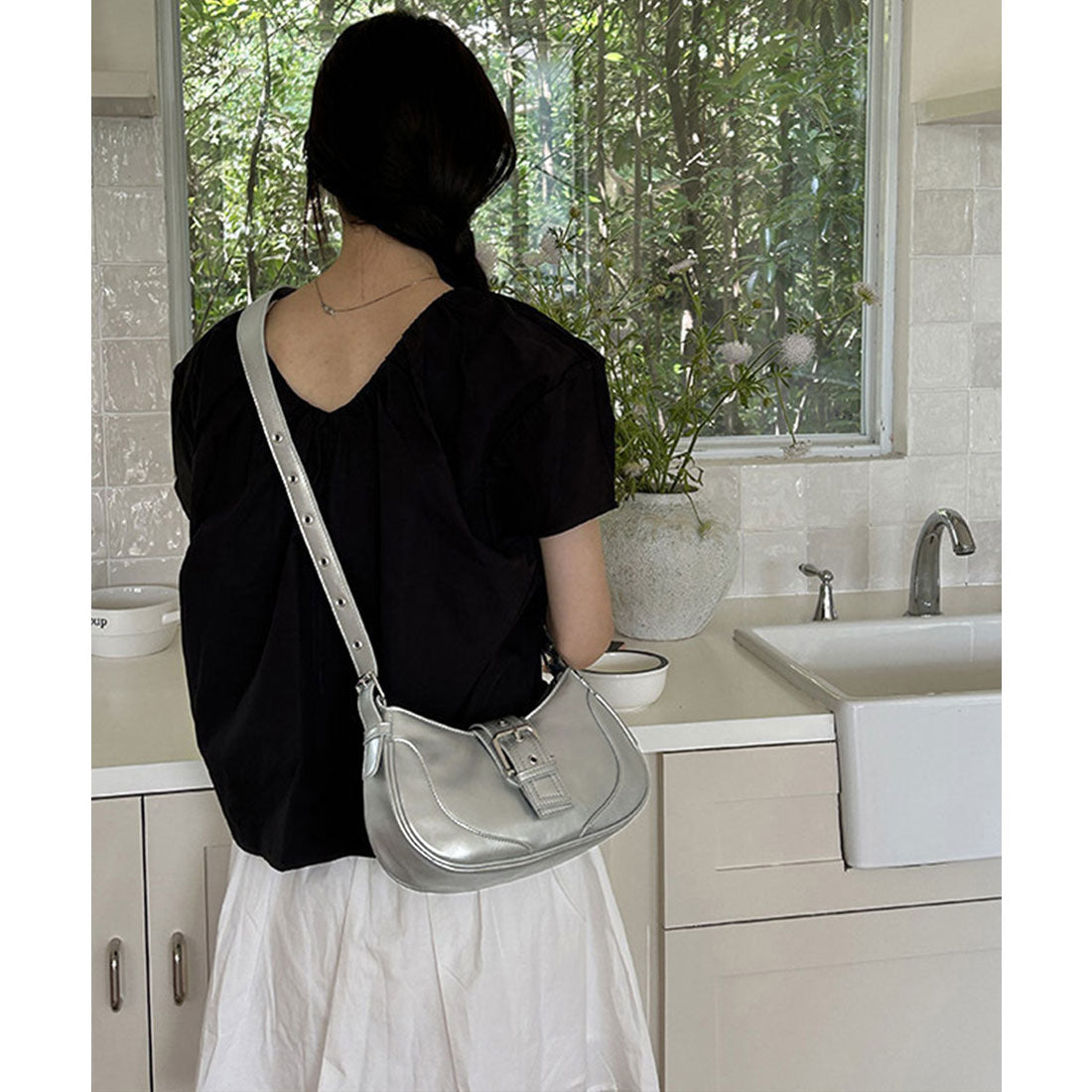 ホーボーバッグ 韓国 ハーフムーンバッグ ブラック