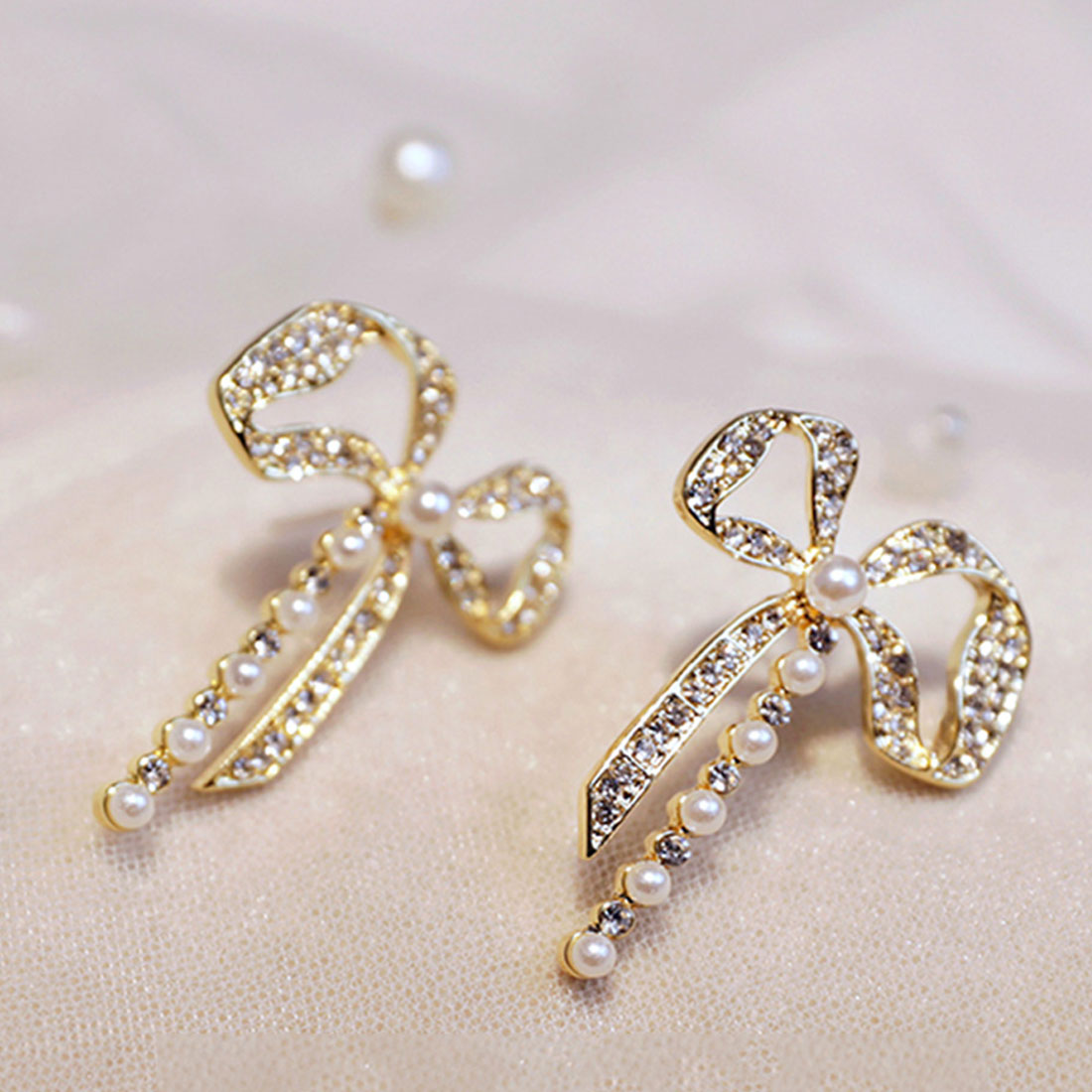 ピアス 蝶結び レディース ゴールド