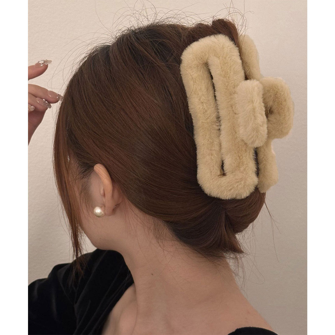 miniministore miniministore fur bounce clip Korean hair clip