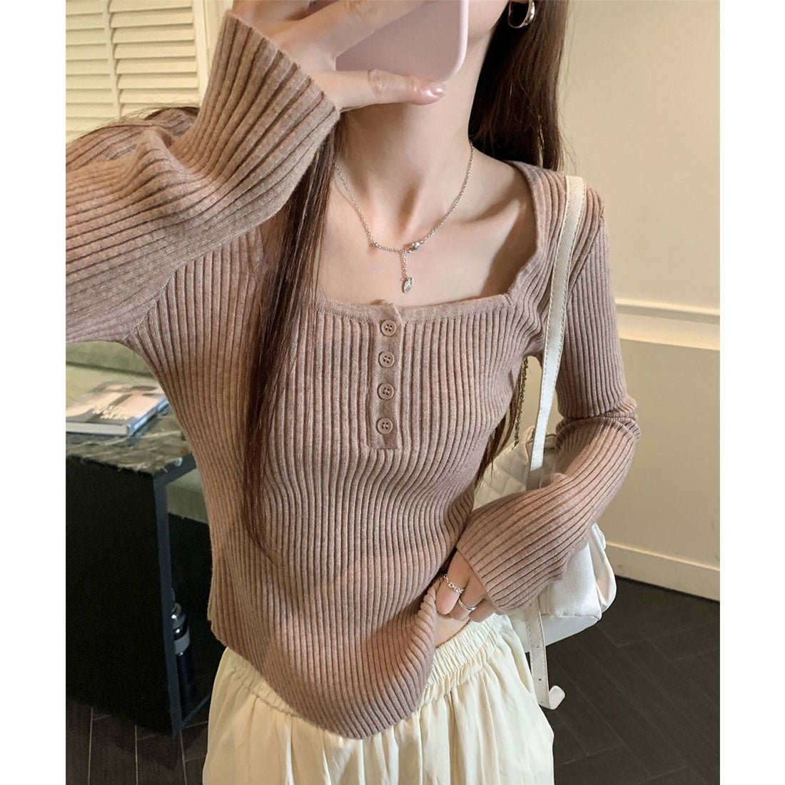 ニットトップス スクエアネック 無地 ピンクベージュ