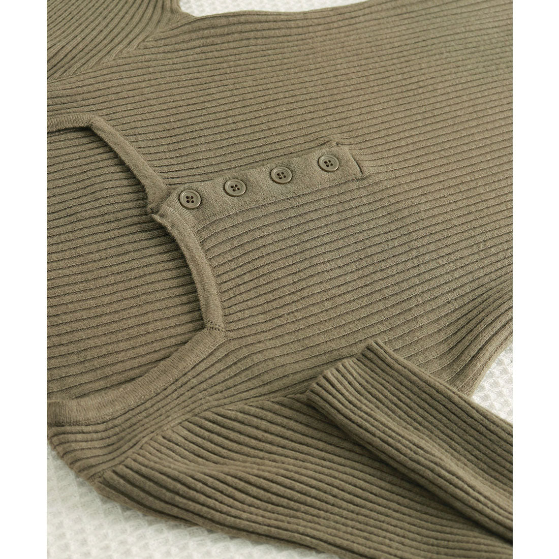 ニットトップス スクエアネック 無地 ピンクベージュ