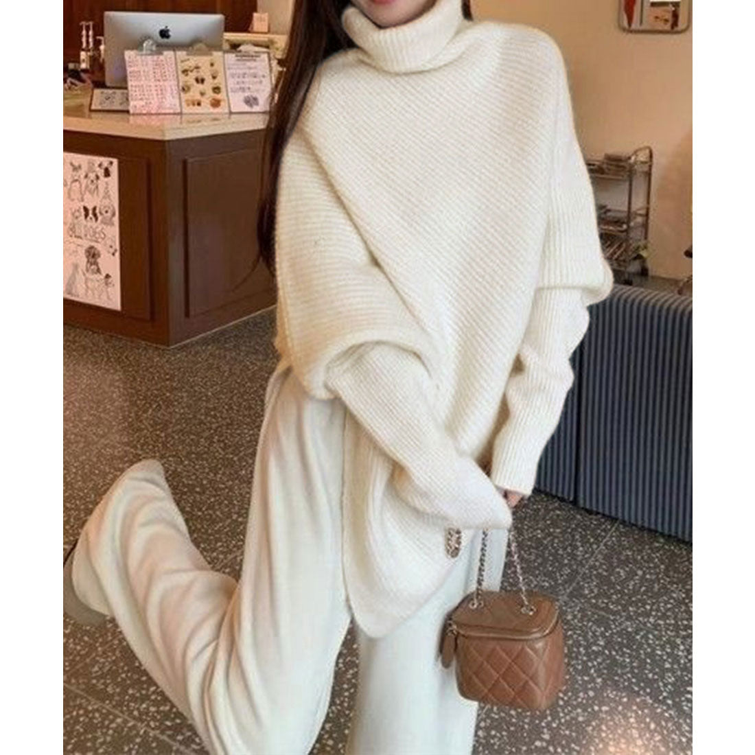 ミニミニストア miniministore ハイネックニットセーター 不規則デザイン (アイボリー) アイボリー