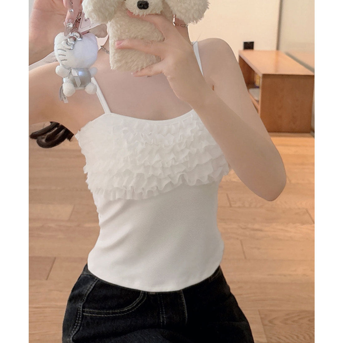 マルチフリルキャミソール カップ付き夏服 ホワイト