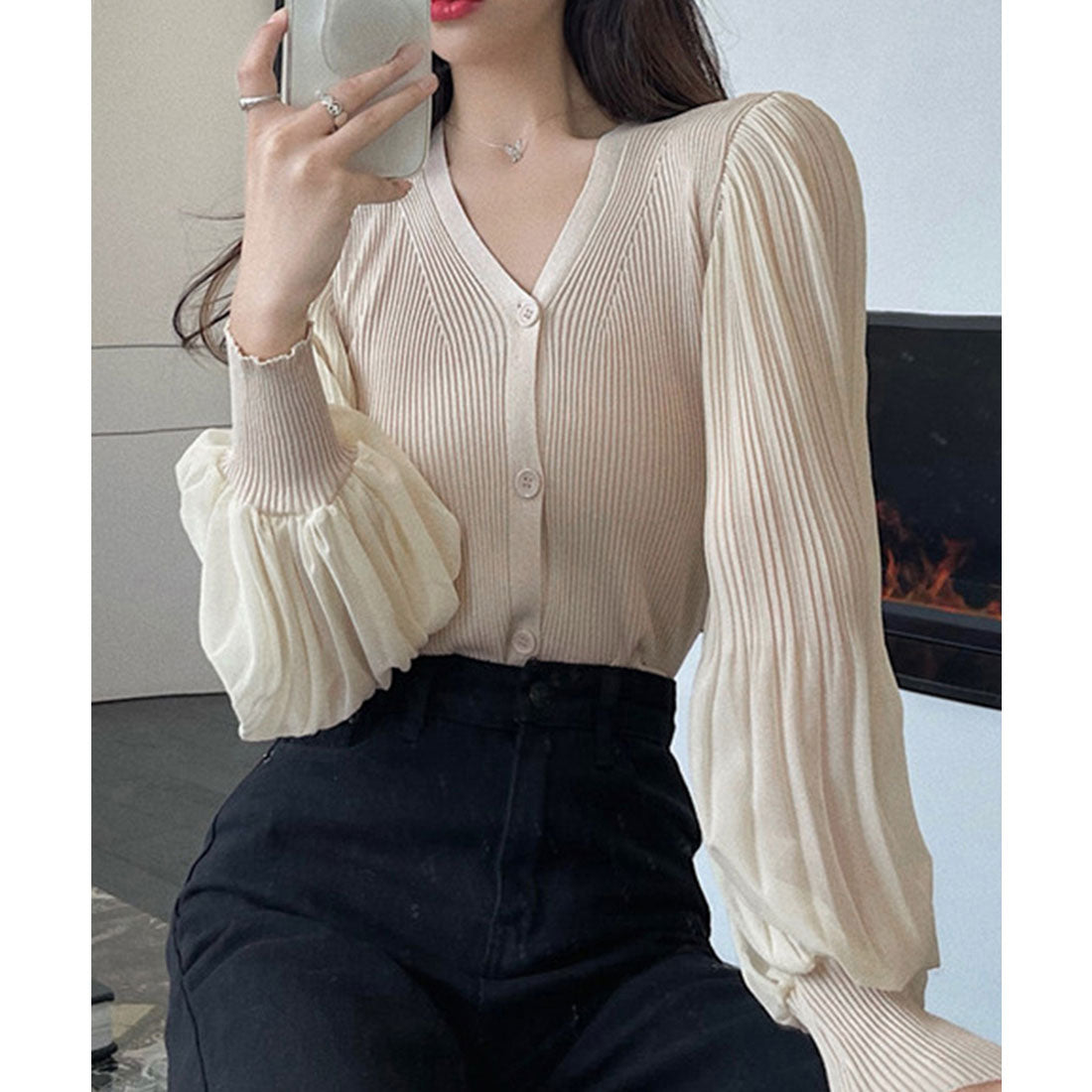 ニットカーディガンボリューム袖Vネック ベージュ