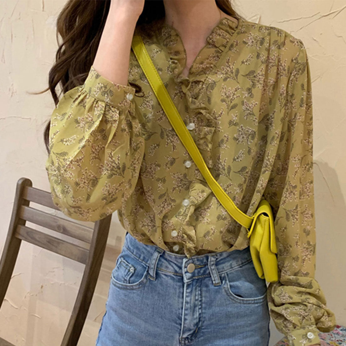 襟フリル シースルー 花柄ブラウス 女性,マスタード