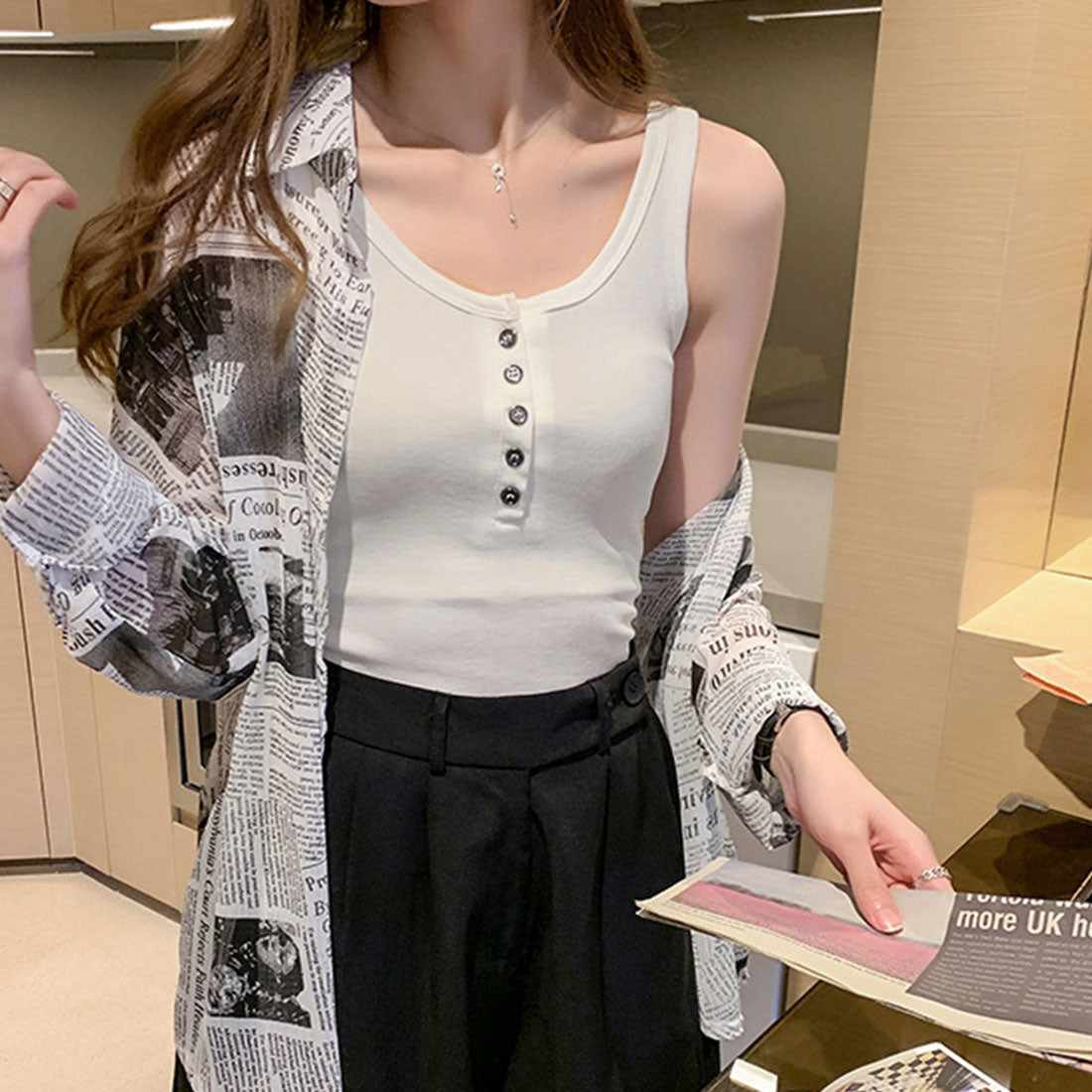 ニットタンクトップス フロントボタン