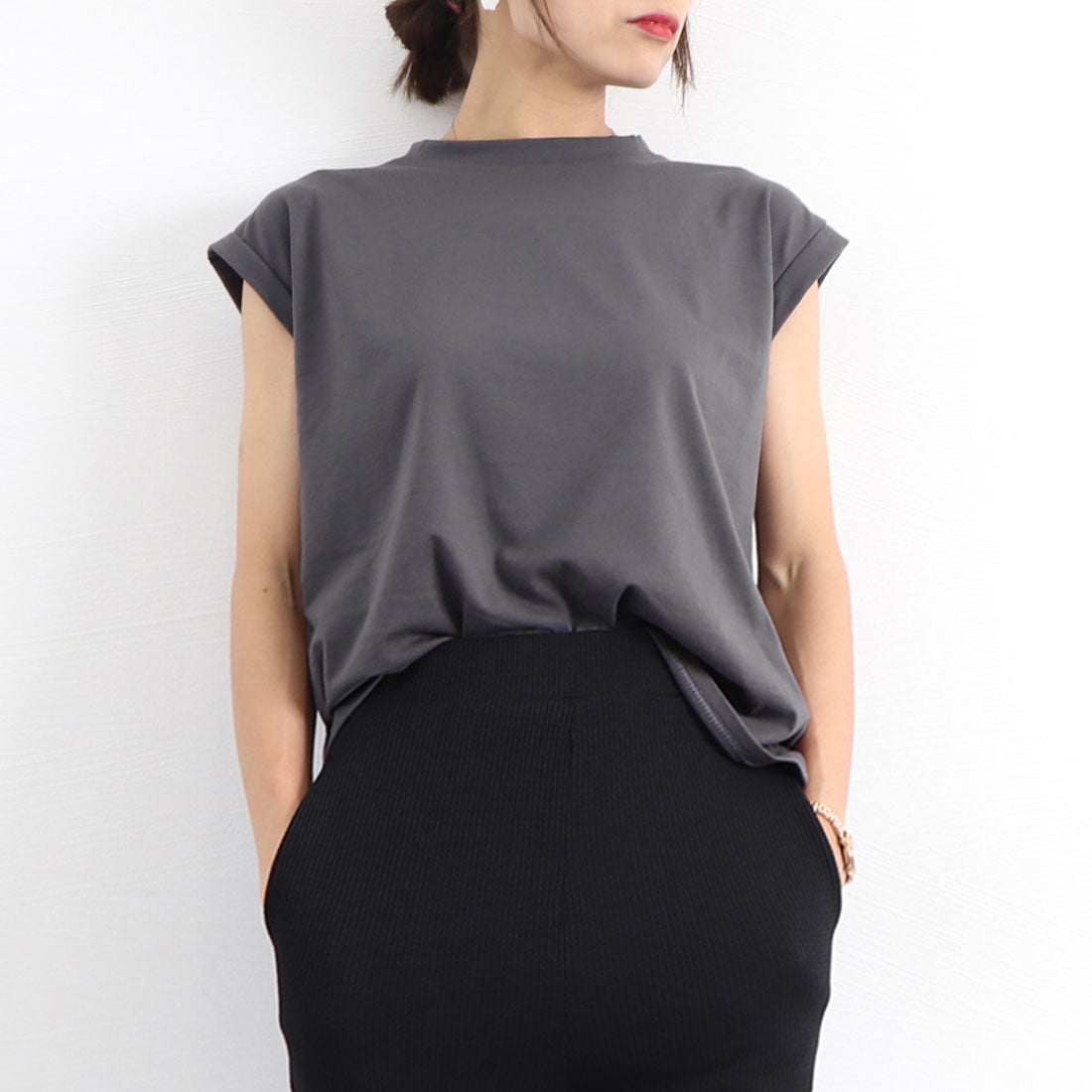 フレンチスリーブ無地シャツ大人カジュアル