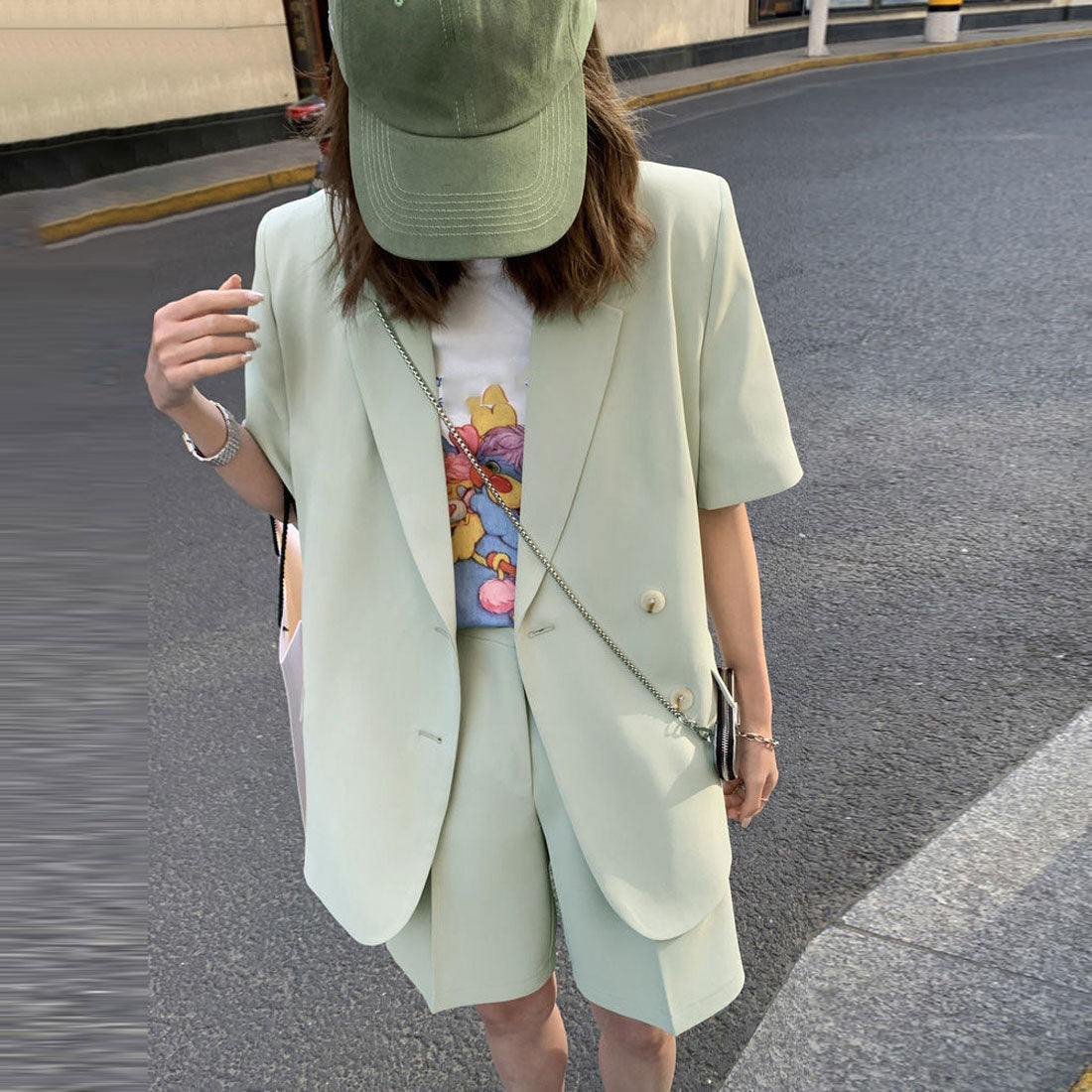 Short sleeve jacket and shorts set for summer
