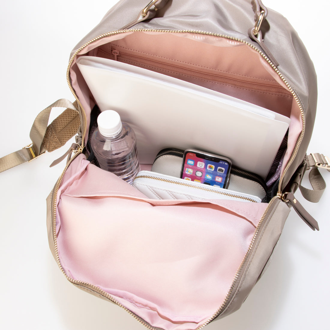 モニカ MONICA 13ポケットナイロンリュック (グレージュ) グレージュ