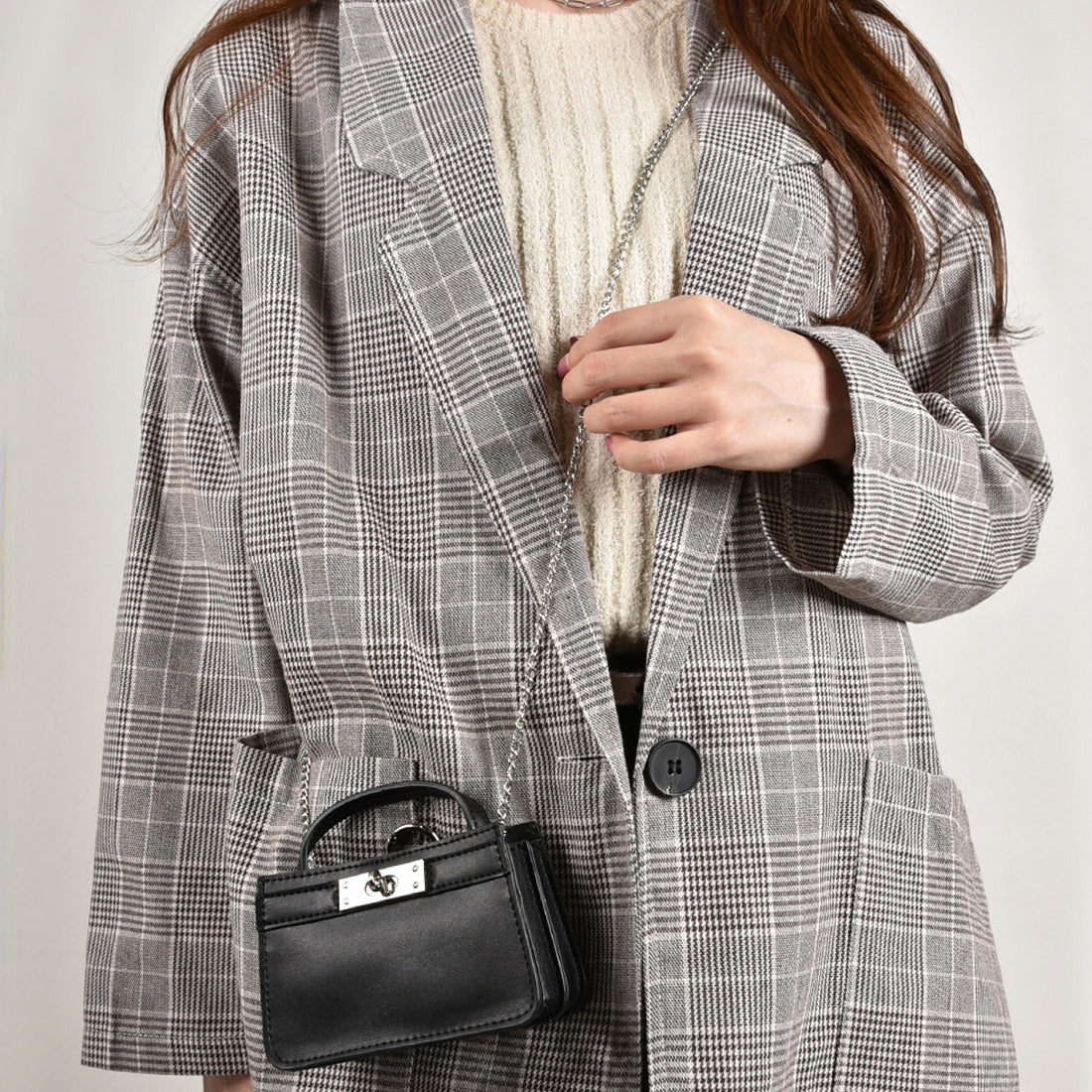 モニカ MONICA マイクロチェーンバッグ (ブラック) ブラック