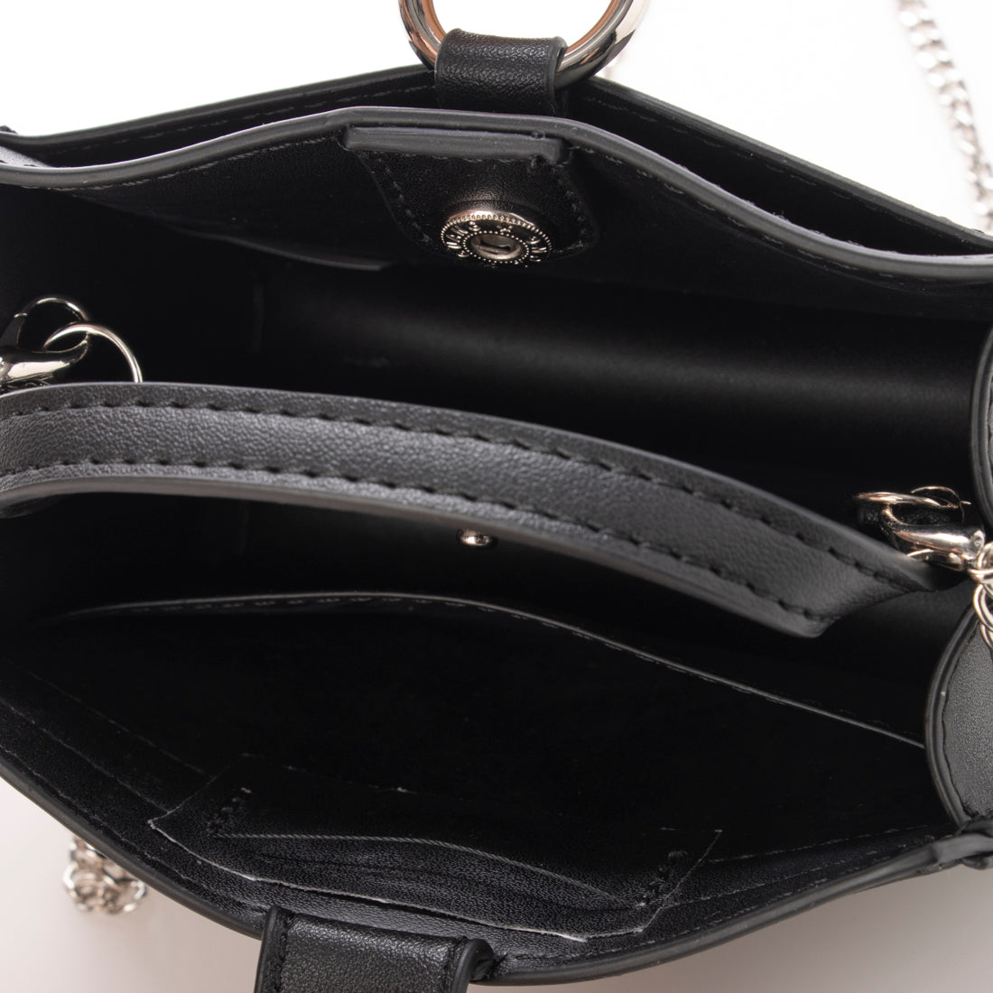 モニカ MONICA マイクロチェーンバッグ (ブラック) ブラック