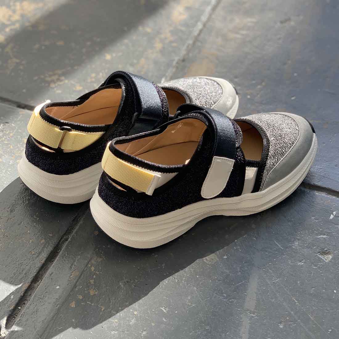 モード エ ジャコモ MODE ET JACOMO 【軽量】厚底ベルテッドスニーカー