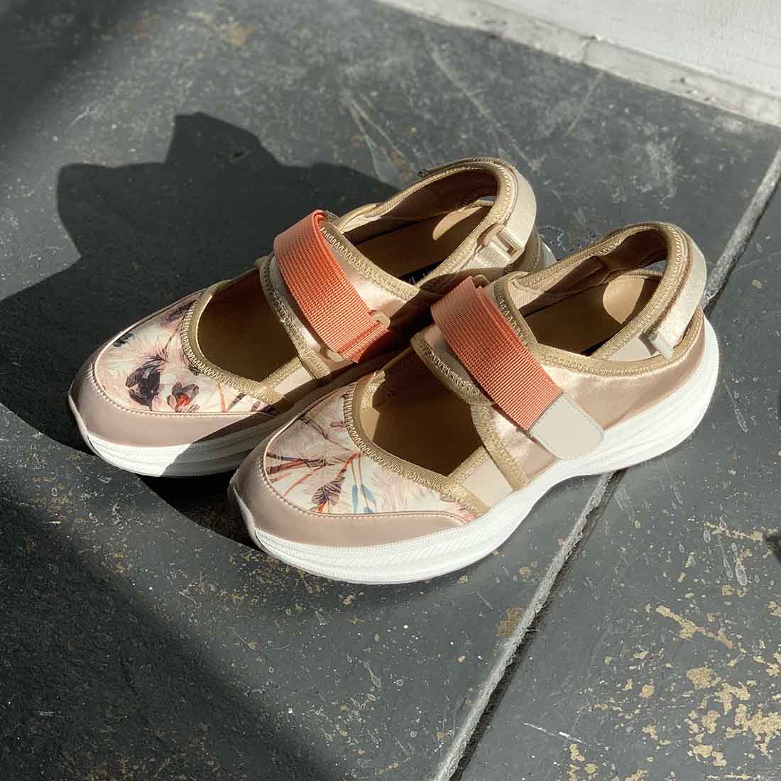 モード エ ジャコモ MODE ET JACOMO 【軽量】厚底ベルテッドスニーカー