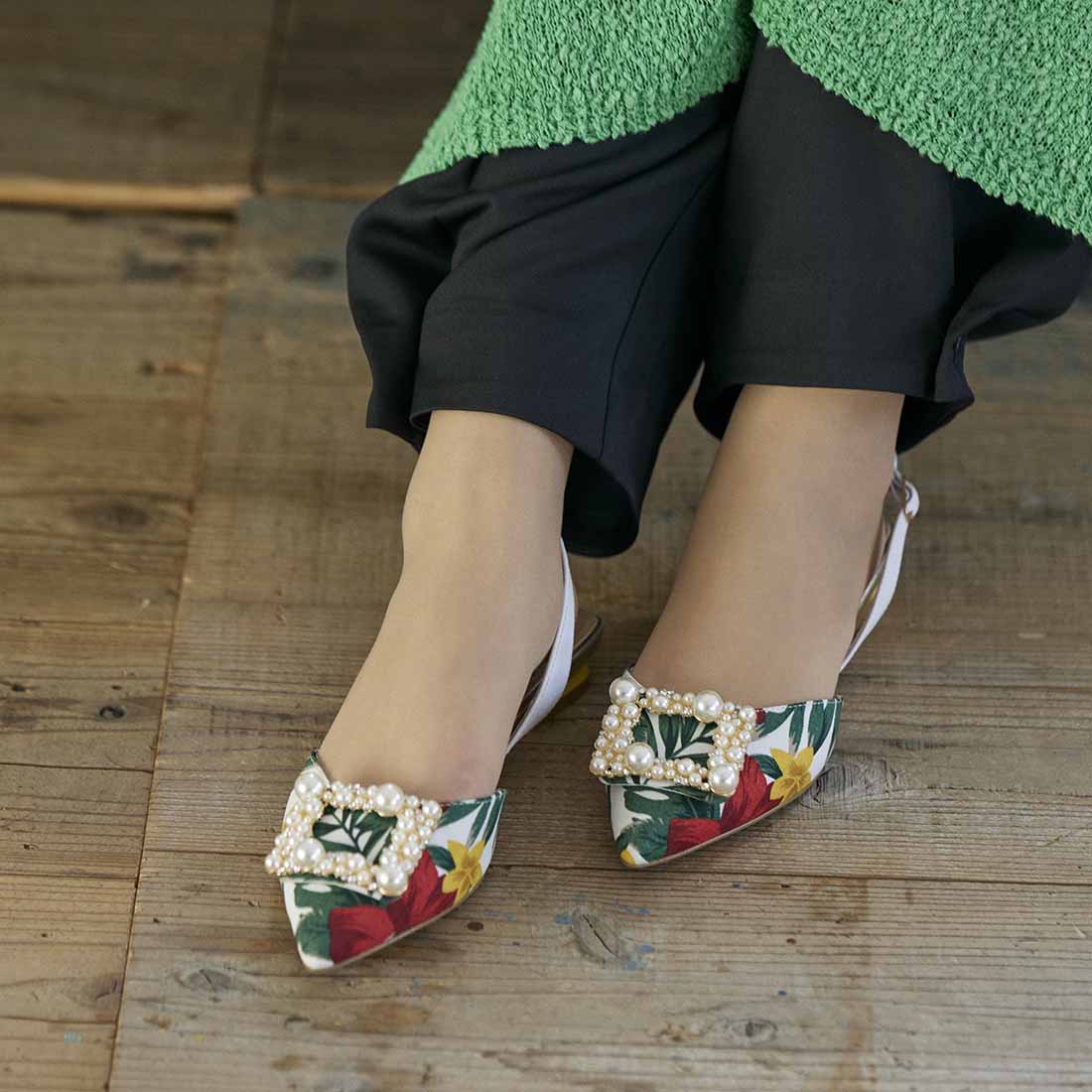 モード エ ジャコモ MODE ET JACOMO パールビジューバックベルトパンプス (ホワイトキジ) ホワイトキジ